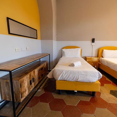 Borgo Ripa Urban Travel Hostel โรม ภายนอก รูปภาพ