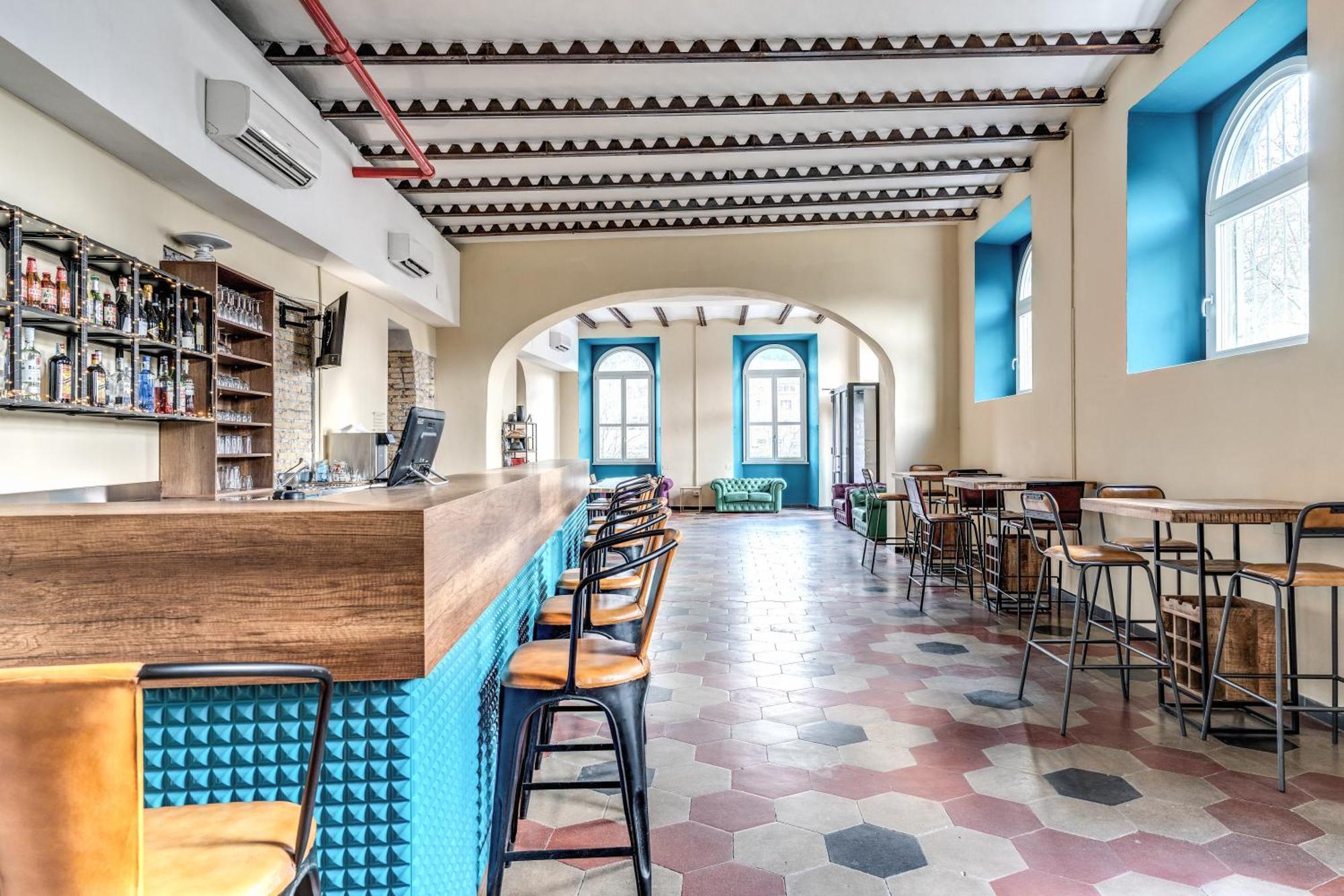 Borgo Ripa Urban Travel Hostel โรม ภายนอก รูปภาพ