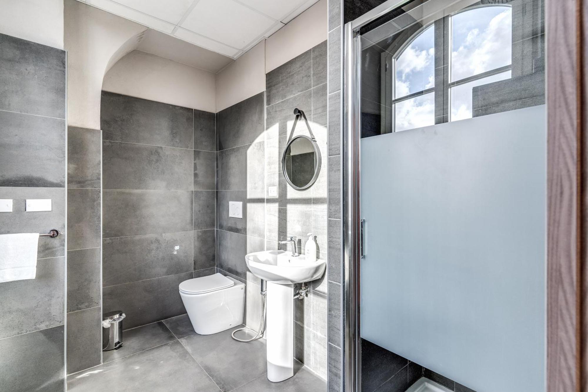 Borgo Ripa Urban Travel Hostel โรม ภายนอก รูปภาพ