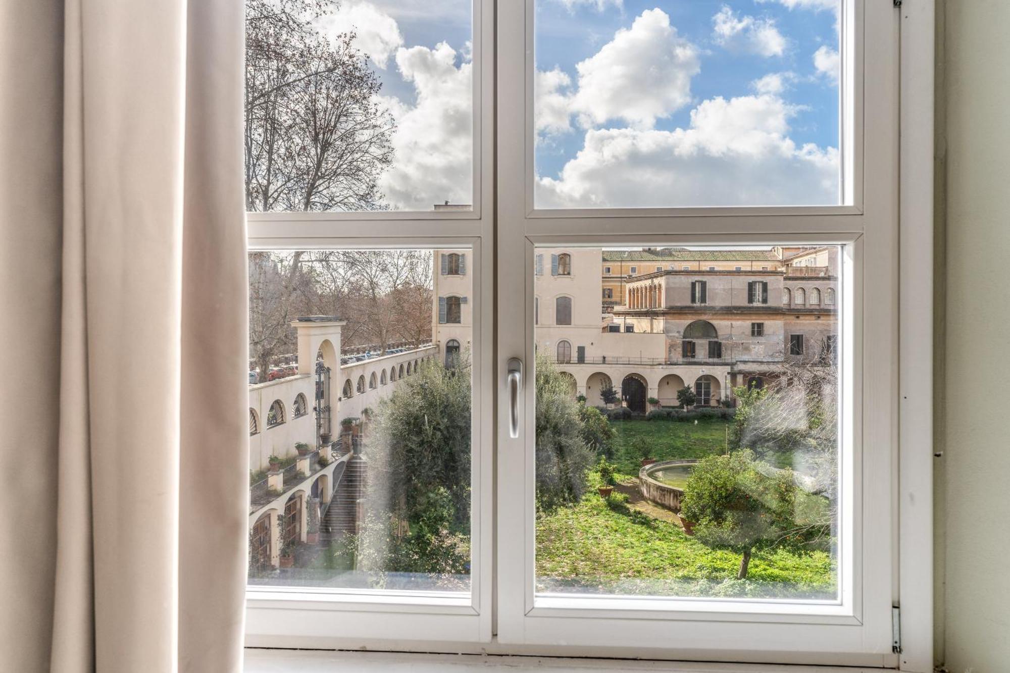 Borgo Ripa Urban Travel Hostel โรม ภายนอก รูปภาพ