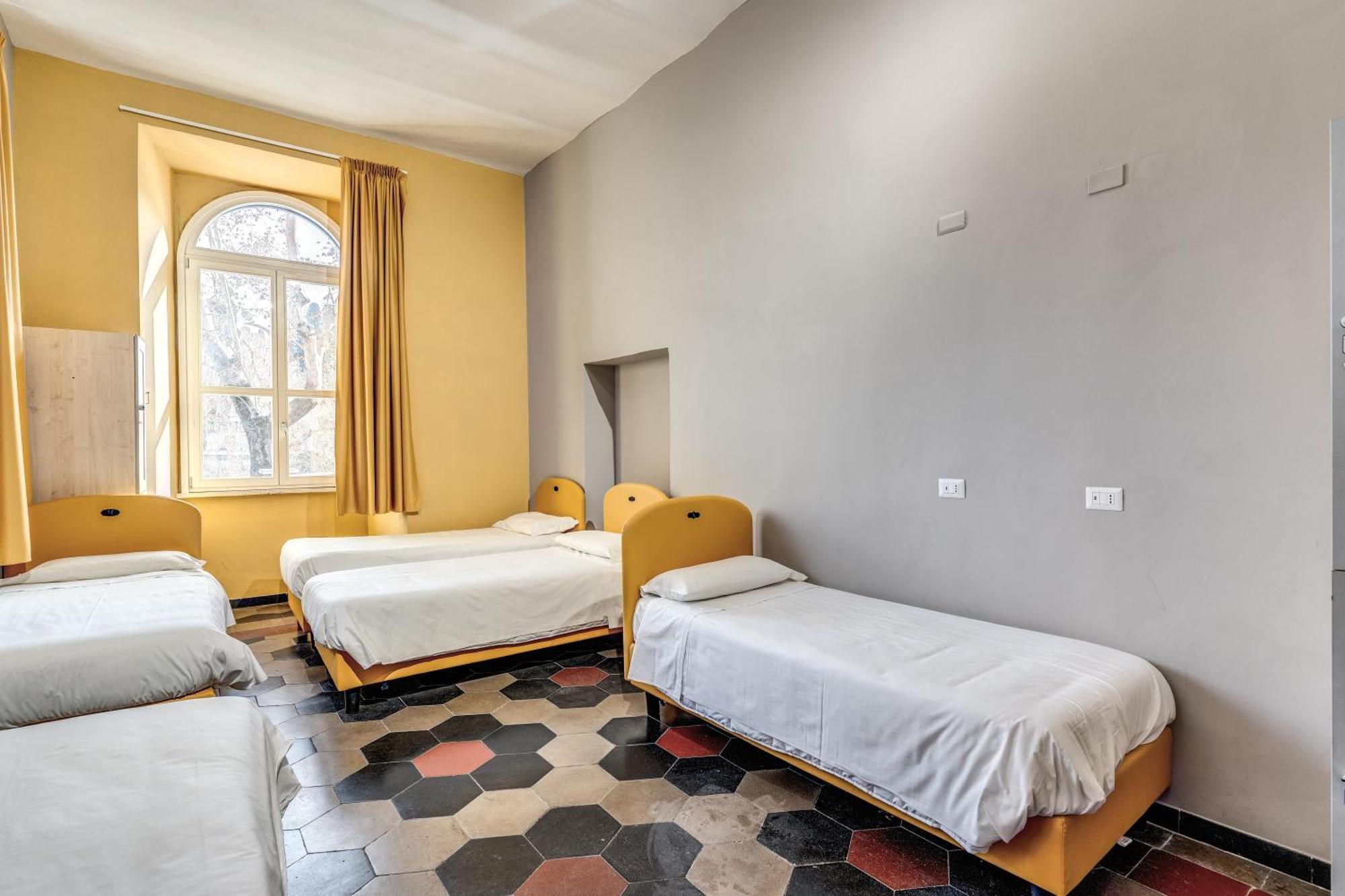 Borgo Ripa Urban Travel Hostel โรม ภายนอก รูปภาพ