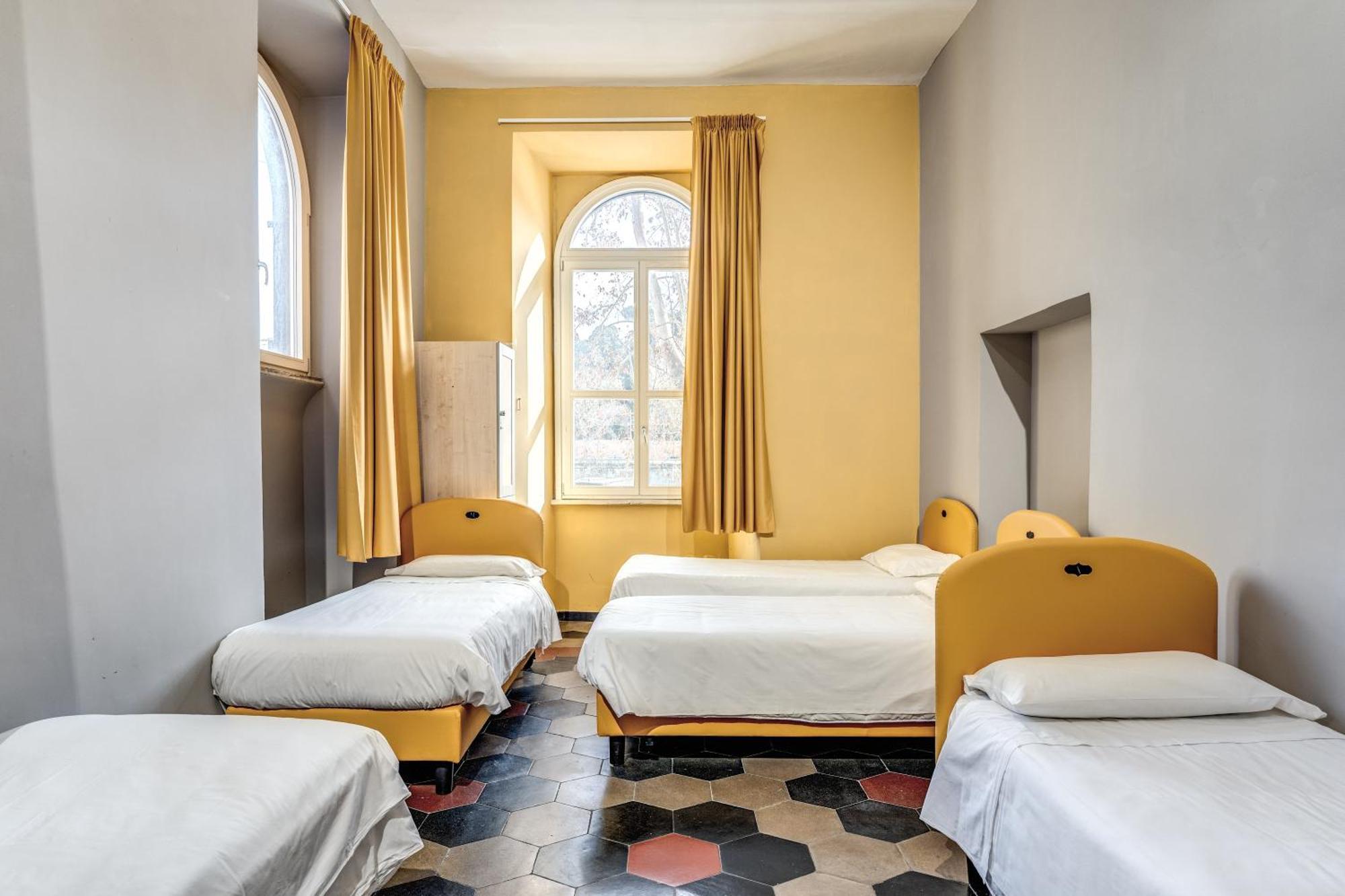 Borgo Ripa Urban Travel Hostel โรม ภายนอก รูปภาพ