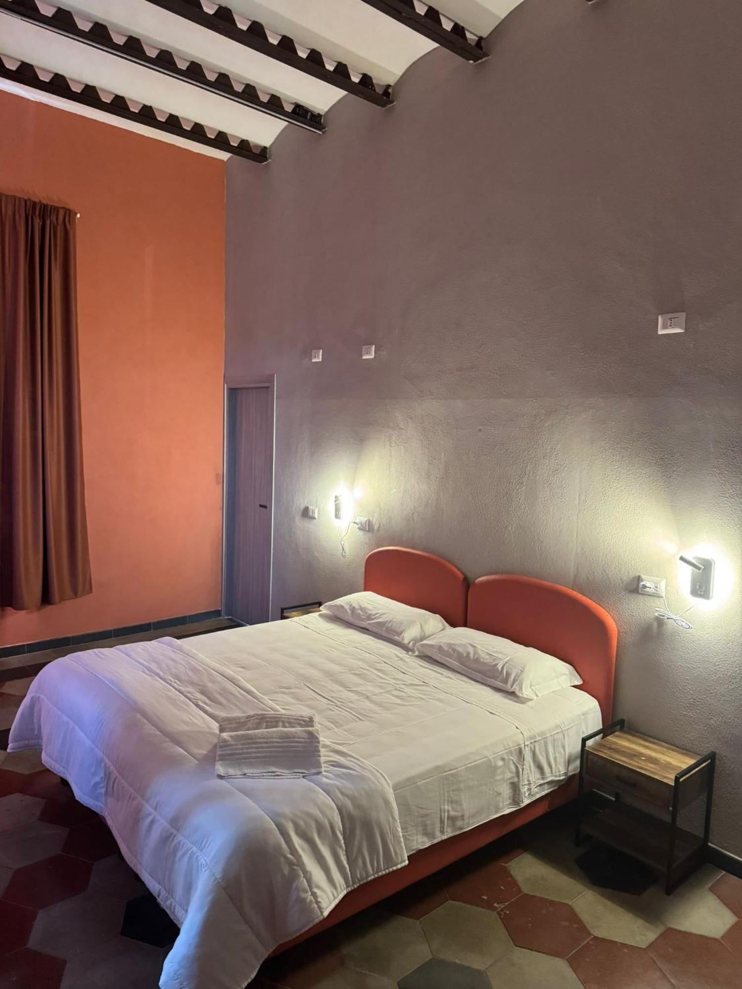 Borgo Ripa Urban Travel Hostel โรม ภายนอก รูปภาพ