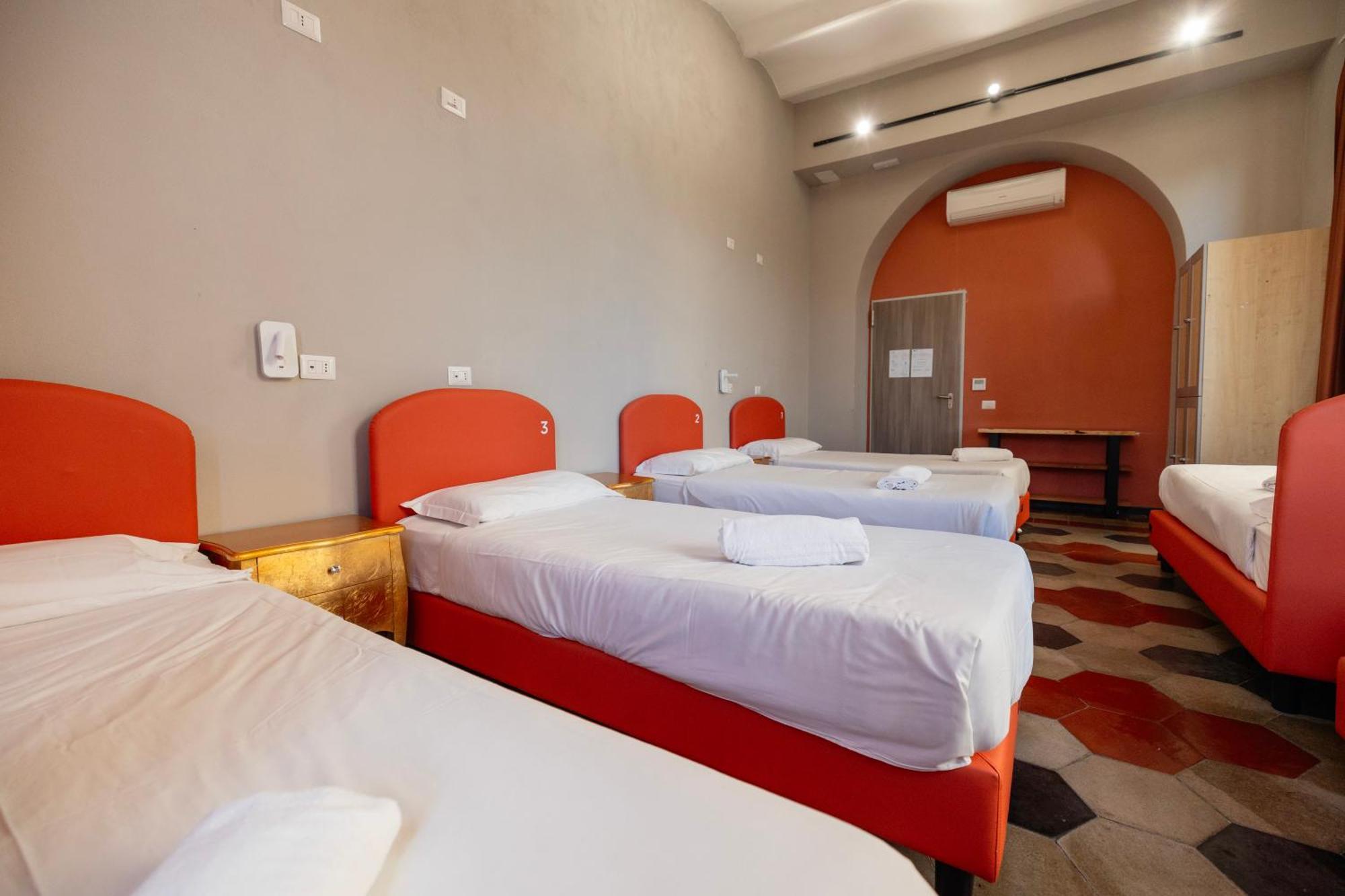 Borgo Ripa Urban Travel Hostel โรม ภายนอก รูปภาพ