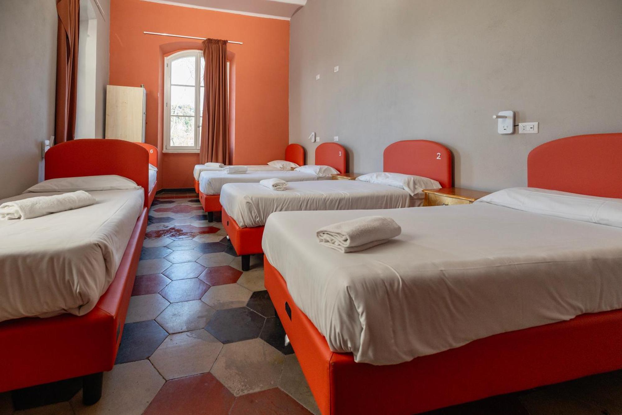 Borgo Ripa Urban Travel Hostel โรม ภายนอก รูปภาพ