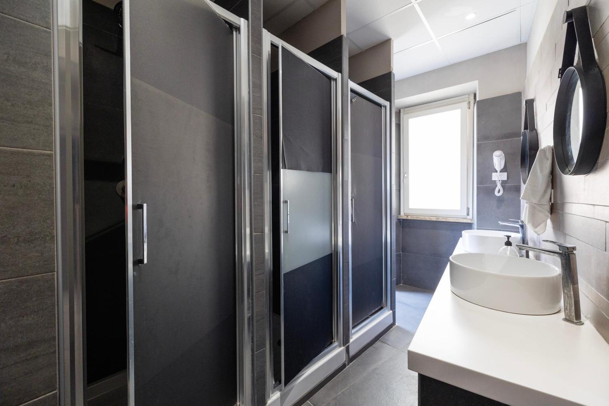 Borgo Ripa Urban Travel Hostel โรม ภายนอก รูปภาพ